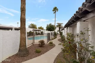 Photo #1: 6504088 Listing