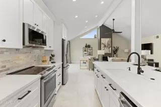 Photo #6: 6504363 Listing