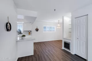 Photo #6: 6504484 Listing