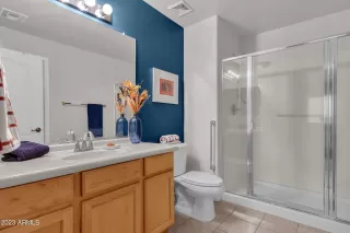 Photo #5: 6504818 Listing
