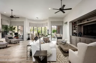 Photo #5: 6504857 Listing