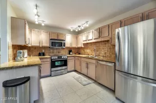 Photo #6: 6504902 Listing