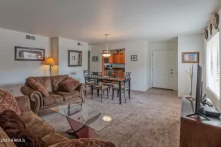 Photo #6: 6504965 Listing 