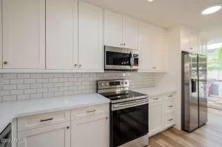 Photo #4: 6505101 Listing 