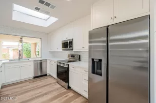 Photo #5: 6505101 Listing 