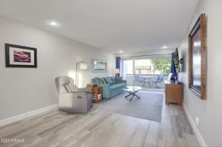 Photo #6: 6505243 Listing