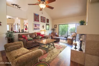 Photo #3: 6505808 Listing