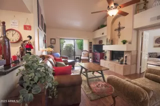 Photo #5: 6505808 Listing
