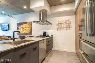 Photo #6: 6506056 Listing