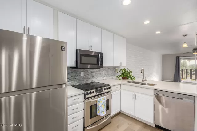 MLS: 6506133 Condo For Sale