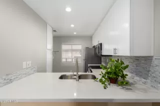 Photo #1: 6506133 Listing