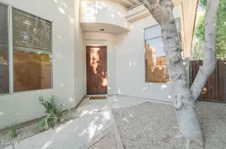 Photo #2: 6506596 Listing