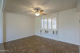 Photo #5: 6506766 Listing