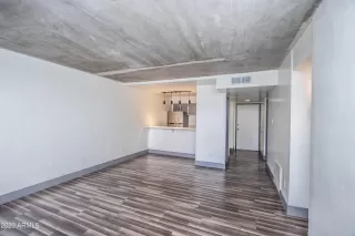 Photo #3: 6506818 Listing