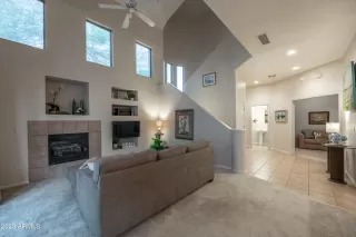 Photo #2: 6506836 Listing