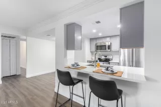 Photo #3: 6506963 Listing