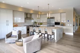 Photo #4: 6507453 Listing