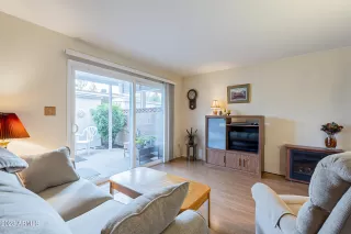 Photo #3: 6507586 Listing