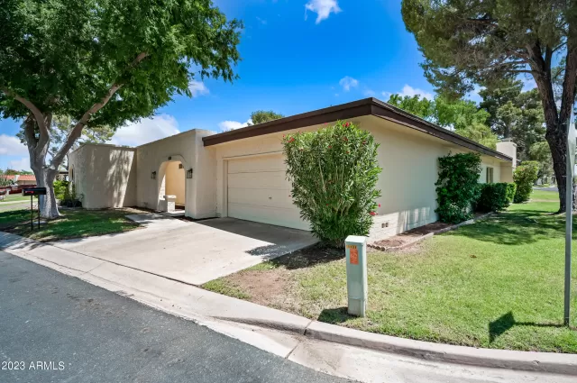 MLS: 6508007 Condo For Sale