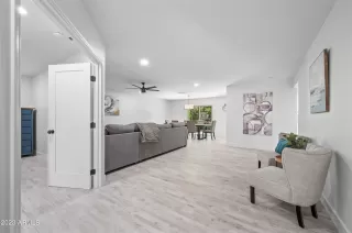 Photo #3: 6508007 Listing