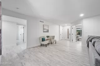Photo #5: 6508007 Listing