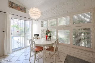 Photo #5: 6508086 Listing