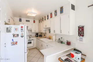 Photo #6: 6508086 Listing