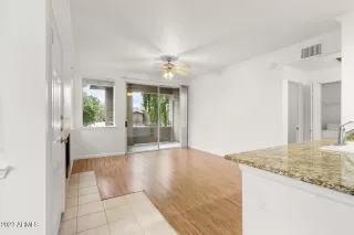 Photo #3: 6508168 Listing