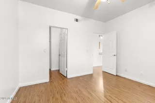 Photo #6: 6508168 Listing