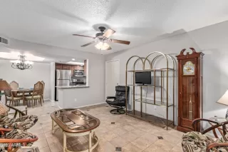 Photo #4: 6508233 Listing