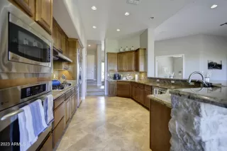 Photo #2: 6508313 Listing