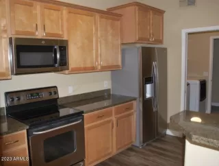 Photo #2: 6508520 Listing