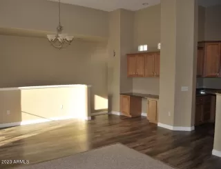 Photo #5: 6508520 Listing