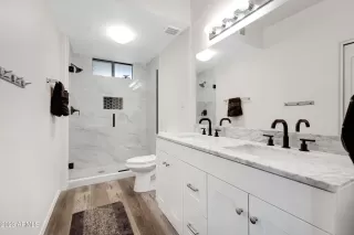 Photo #2: 6509149 Listing 