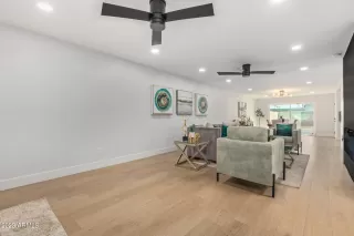 Photo #5: 6509343 Listing