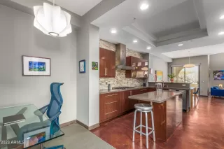 Photo #3: 6509446 Listing