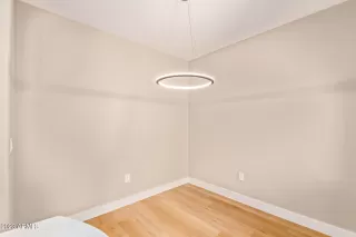 Photo #5: 6509506 Listing