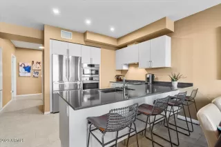 Photo #6: 6509628 Listing