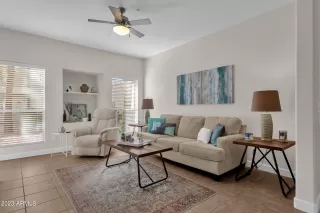Photo #3: 6509763 Listing