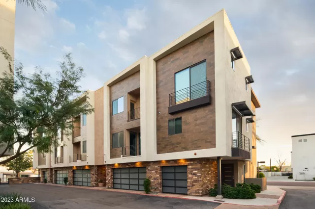 MLS: 6509799 Condo For Sale