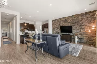 Photo #4: 6509802 Listing 