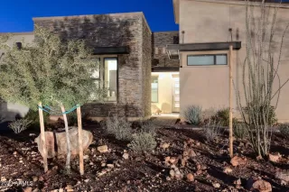 Photo #3: 6509895 Listing