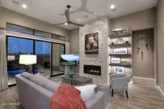 Photo #5: 6509895 Listing