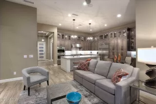 Photo #6: 6509895 Listing