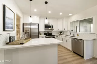 Photo #1: 6510118 Listing