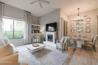 Photo #5: 6510433 Listing