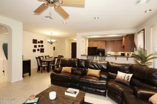 Photo #3: 6510503 Listing