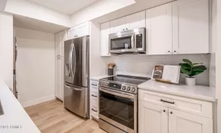 Photo #4: 6511106 Listing