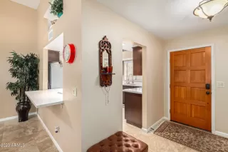 Photo #5: 6511411 Listing