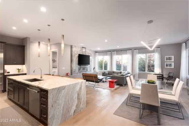 MLS: 6511414 Condo For Sale